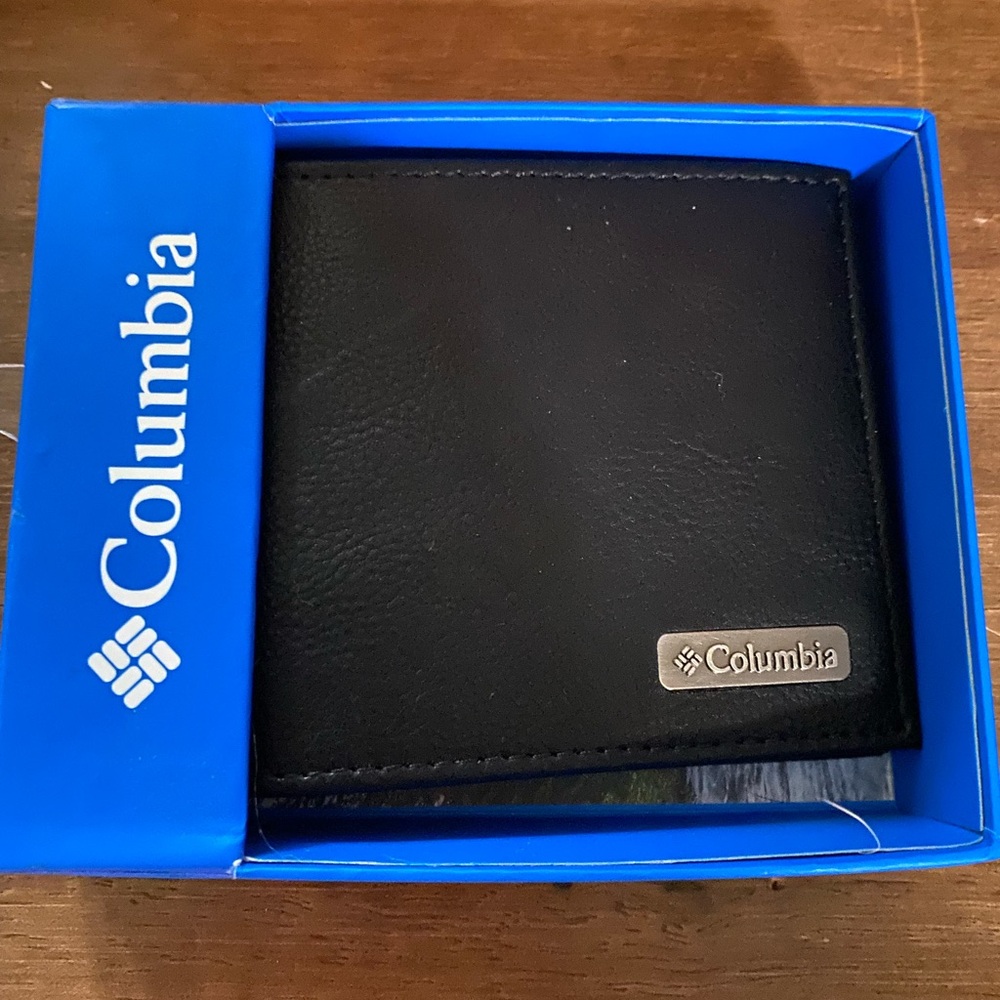 Columbia men’s wallet bifold